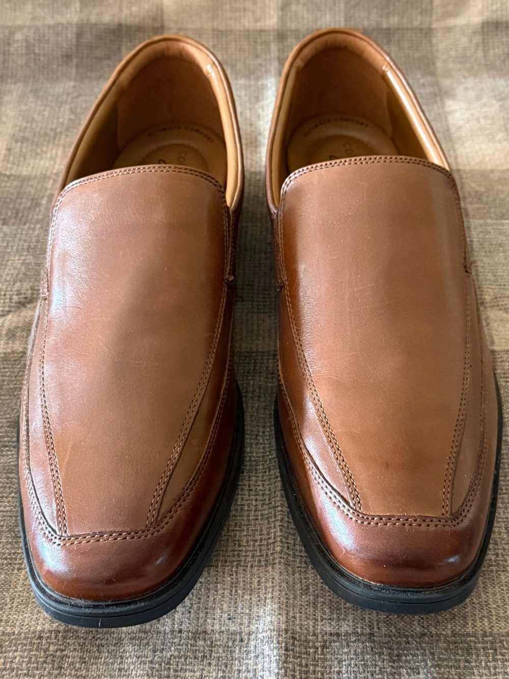 Clarks Men's Tan Leather Slip-On Loafers